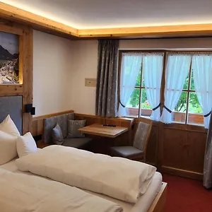 Zum Eichhof Hotel